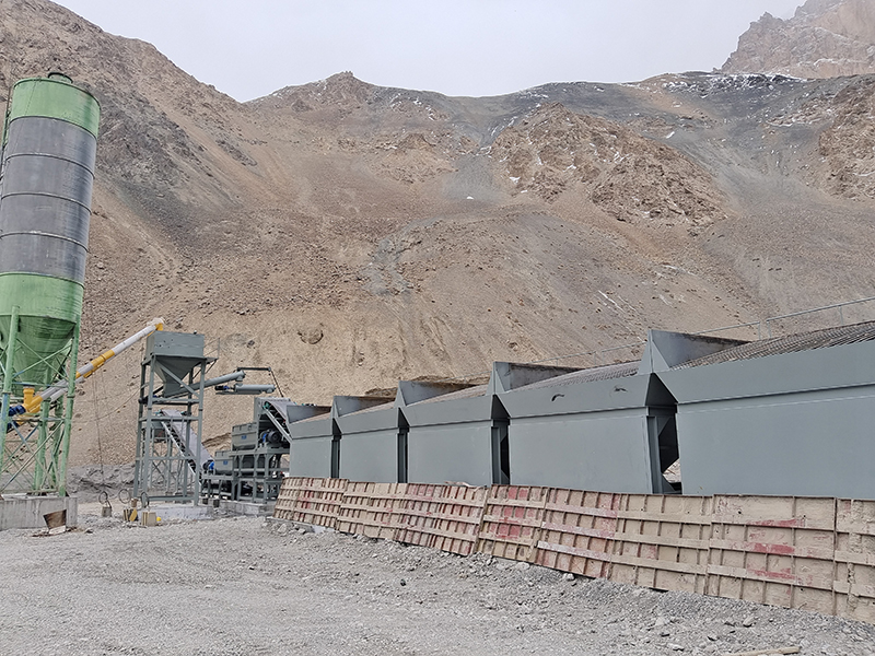 WDJ700型穩(wěn)定土拌和站配水泥二次計量過渡倉